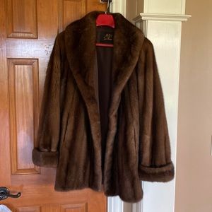 Shawl collar , cuff sleeves